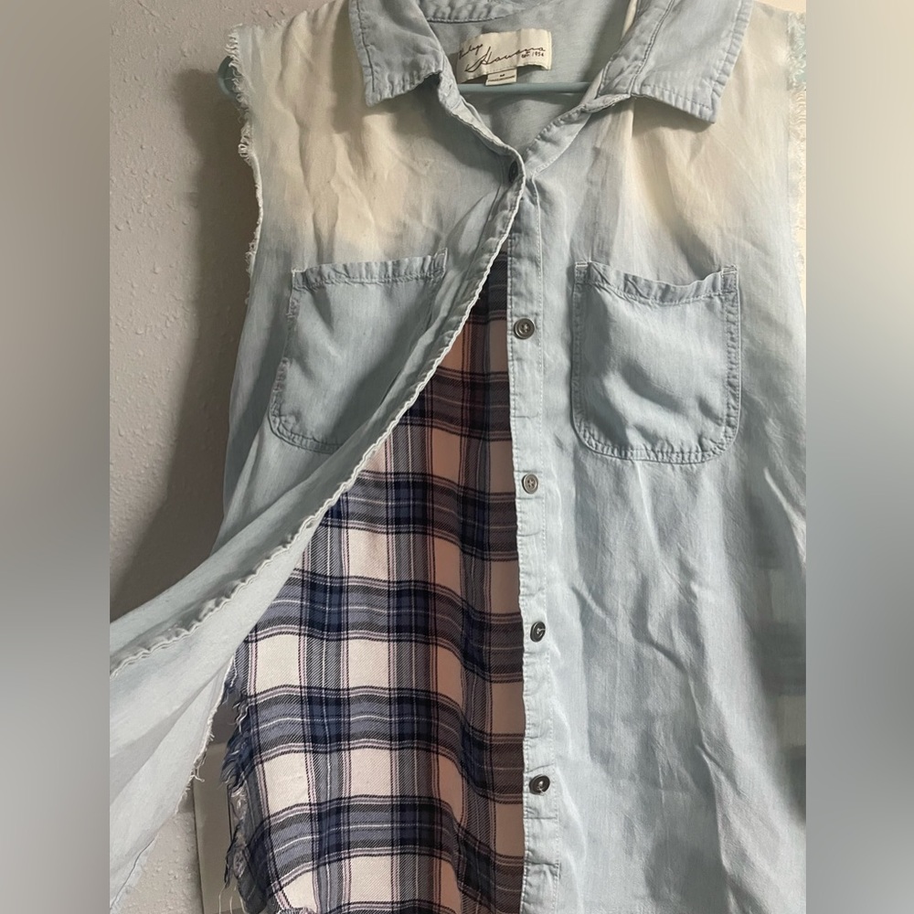 Vintage Light Blue Sleeveless Top - Picture 2 of 6